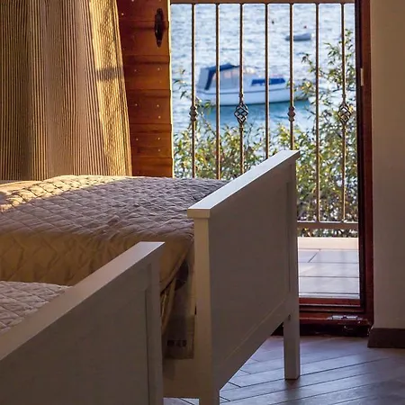 Villa With Pool First Row To The Sea And In Front Of The Beach *