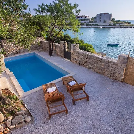With Pool First Row To The Sea And In Front Of The Beach * Rogoznica (Sibenik-Knin)